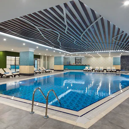 Granada Luxury Hotel 5*